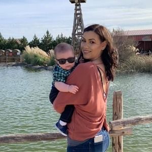 Meet your Posher, Jade